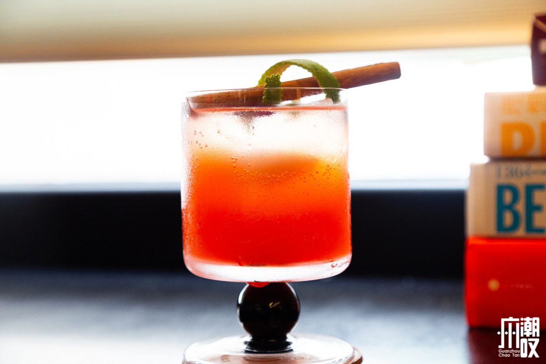 天河“精神避难所”，卖黑胶味的咖啡特调