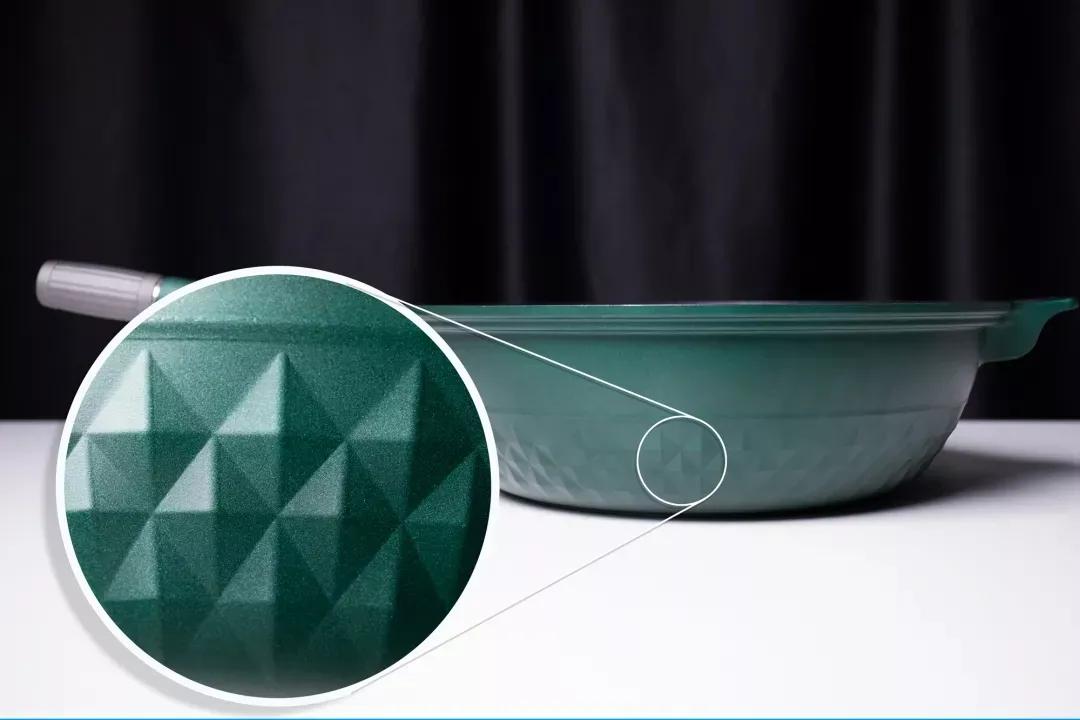 英国不粘锅大王：把舶来炒菜锅卖到中国，还获得过各种大奖