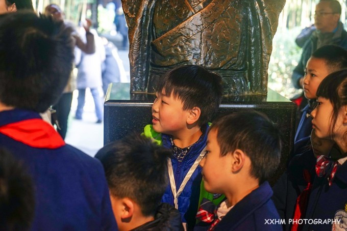 成都本地人去的最好吃的美食,中国姑娘吃成都美食
