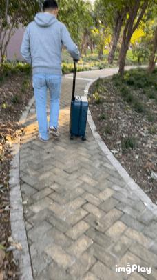 地平线八号旅行箱旗舰版,地平线8号和90分旅行箱哪个好看