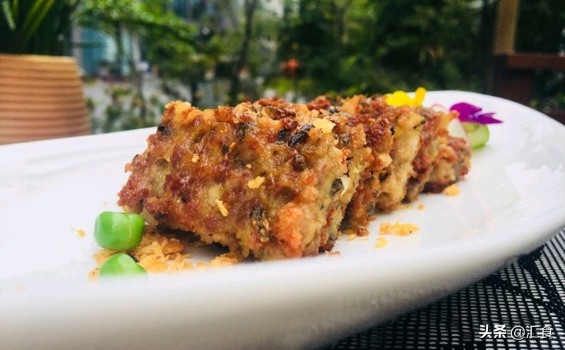 香煎野米笋饼、菊花蟹斗、烟熏三文鱼蒸白玉