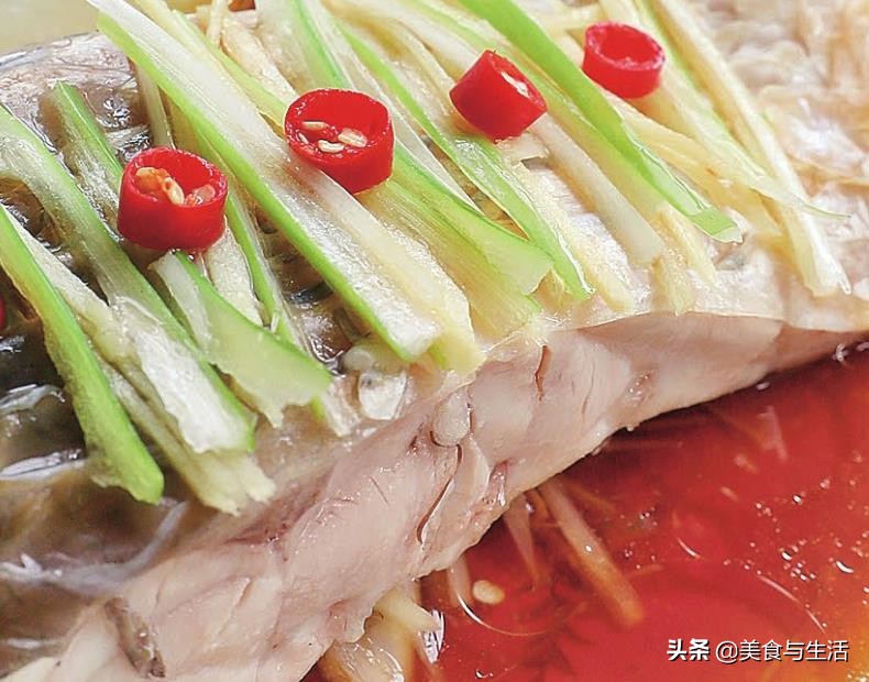 怎么清蒸草鱼好吃又简单家常,清蒸草鱼最正宗的做法