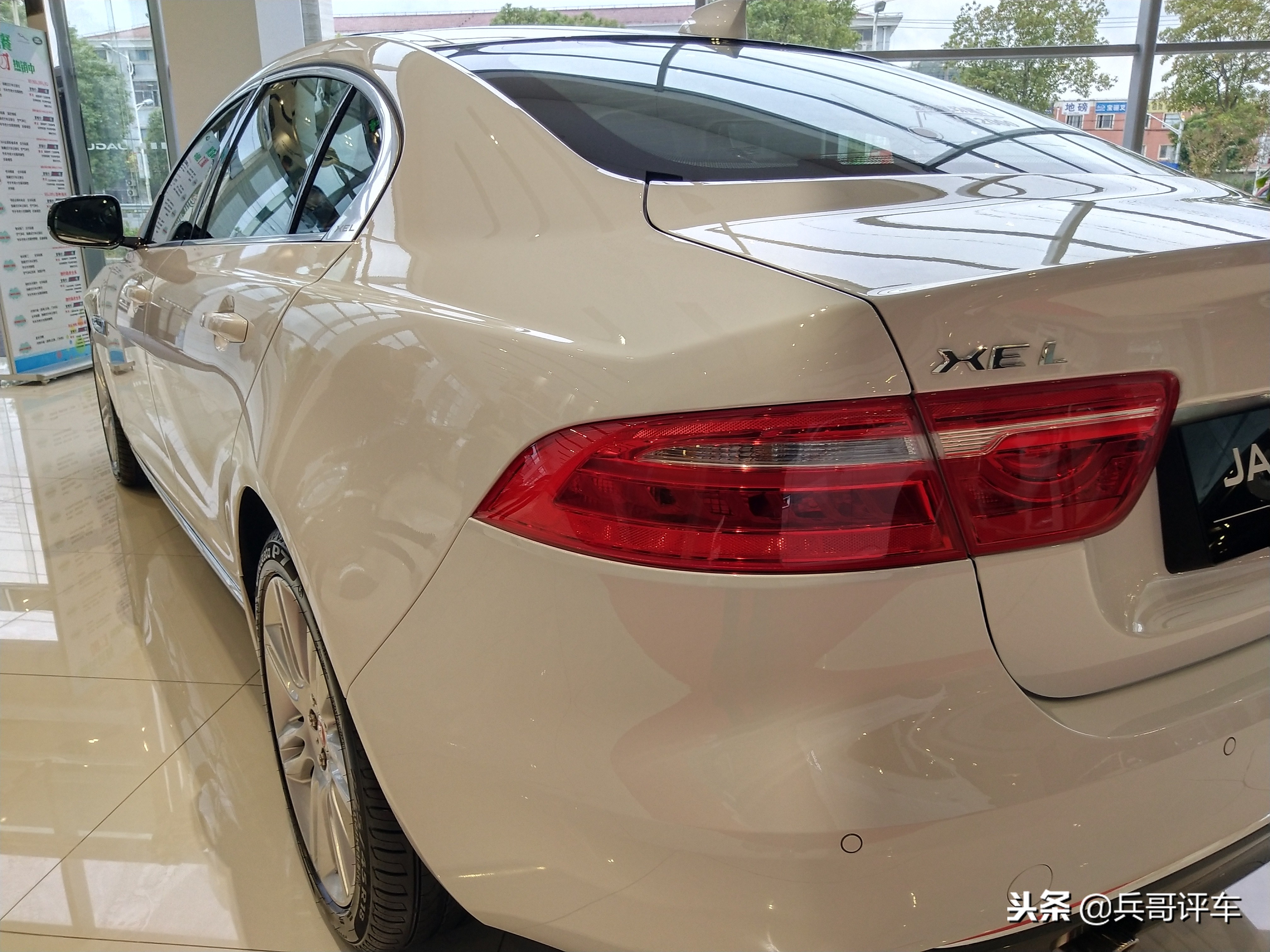 捷豹xel3.0t试驾评测,xel和3系对比评测