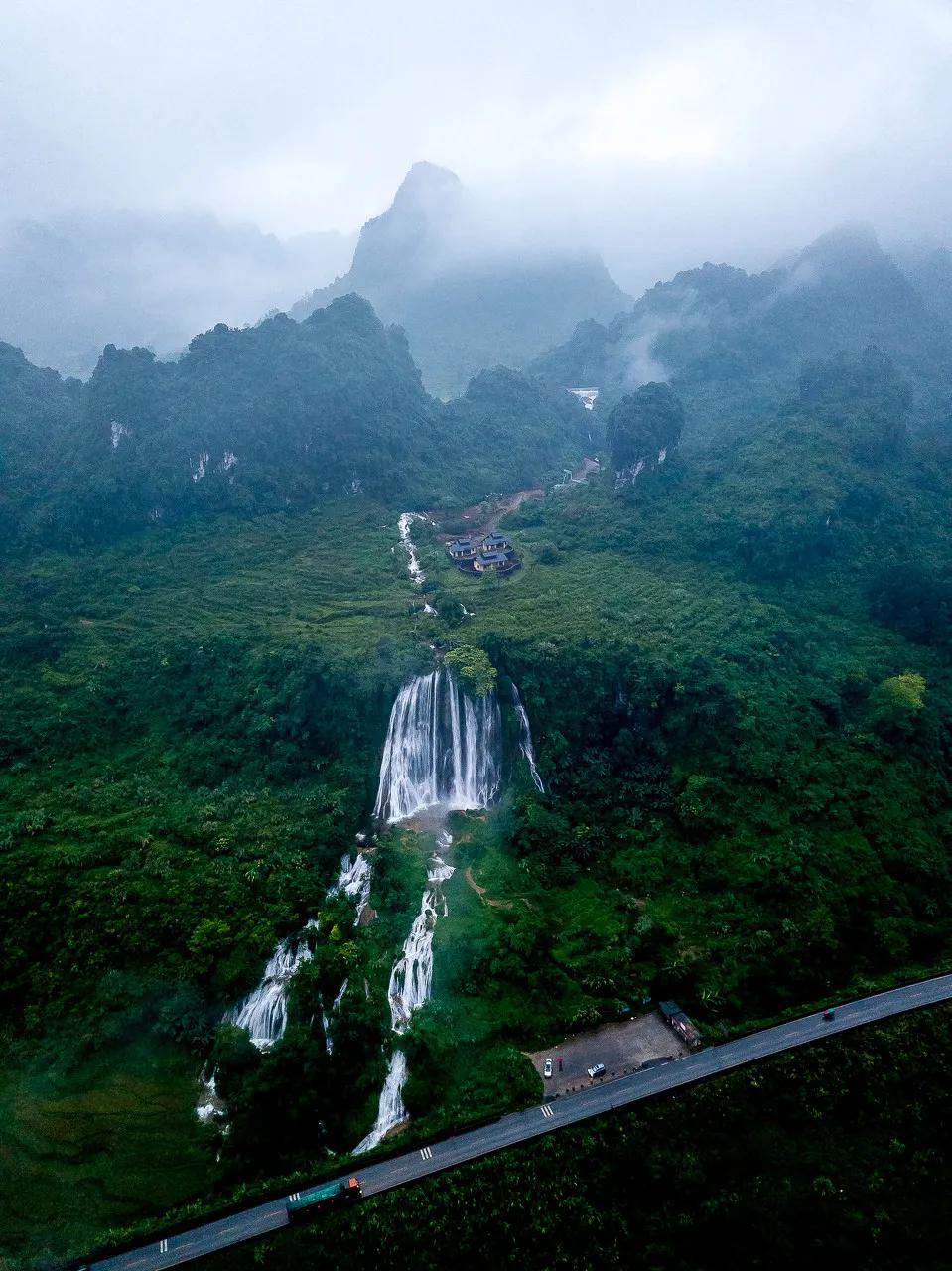 12条最美自驾线路,最美7条自驾游公路线路