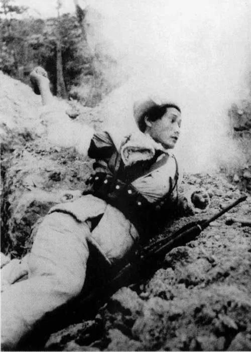 抗美援朝十大志愿军英雄名单,抗美援朝中志愿军十二位孤胆英雄