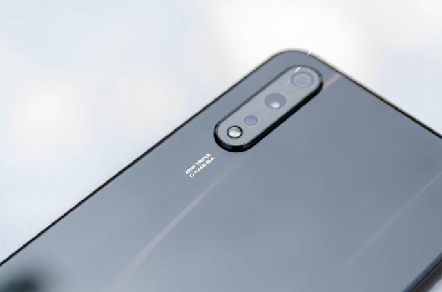 vivoz5到底值不值得入手,vivoz5值不值得学生党用