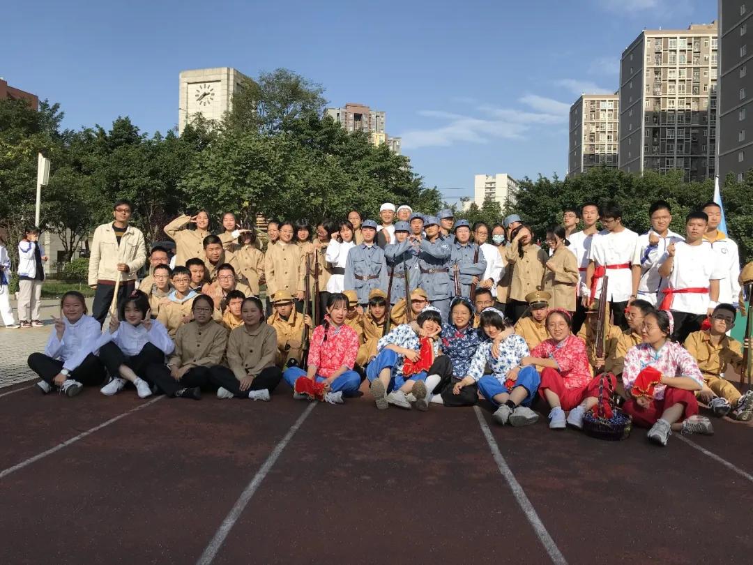 机器人在技能大赛上尬舞,世界机器人舞冠军挑战赛