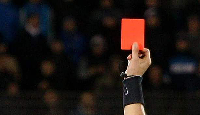 卡洛斯回国踢球依旧重炮,球王不踢球