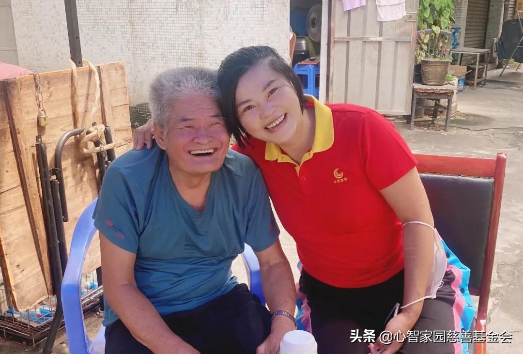 关爱孤寡老人活动美篇,关爱老人活动简报