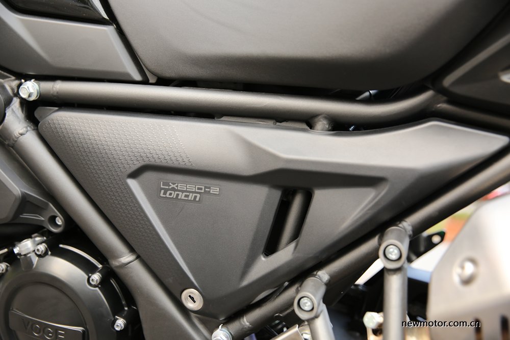 隆鑫无极650大单缸,无极650ds高速公路测评