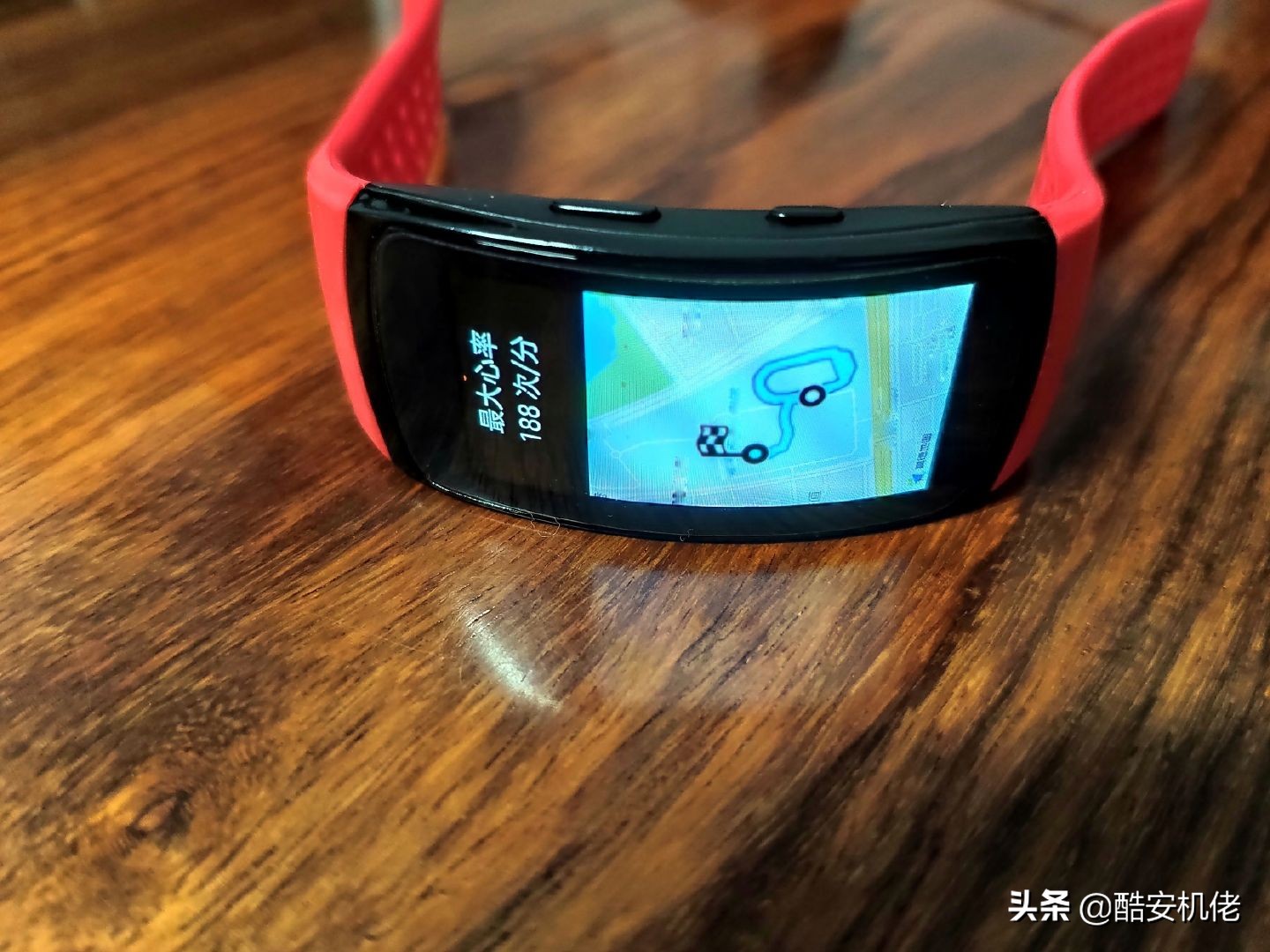 三星gearfit2pro和gearsport,三星gearfit2pro有支付功能吗