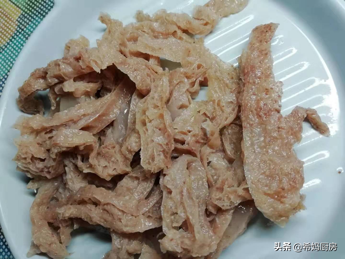 魔芋豆腐的另类吃法，只需一步，开胃下饭有嚼劲