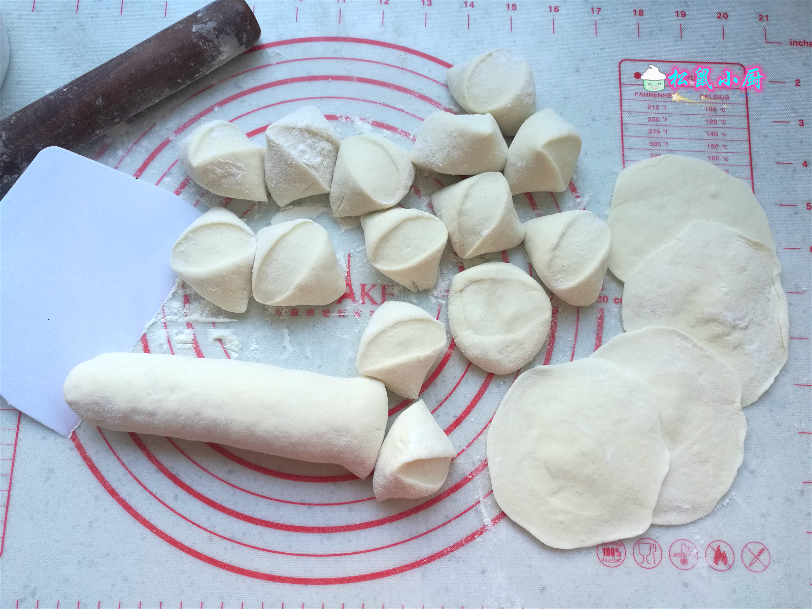 婆婆蒸的大包子真好,蒸大包子比较软的方法