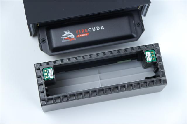 希捷4tb内存扩展坞,希捷游戏扩展坞更换