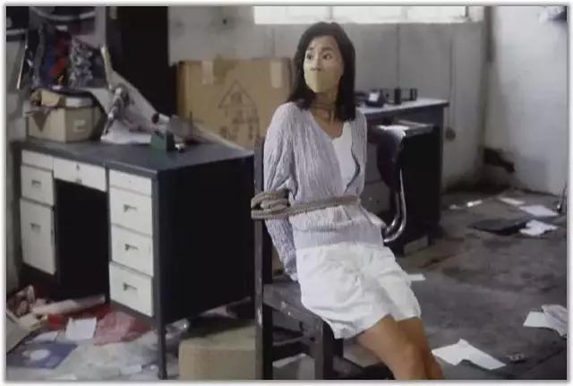 成龙差点丧命的电影镜头,拍电影险些丧命