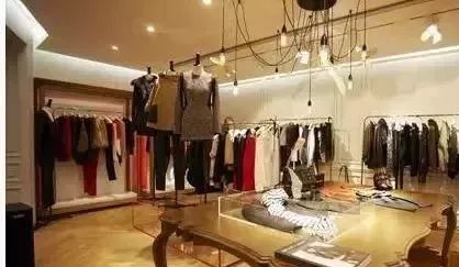 第一次开服装店大概拿多少件衣服,怎么开一家服装店需要什么手续