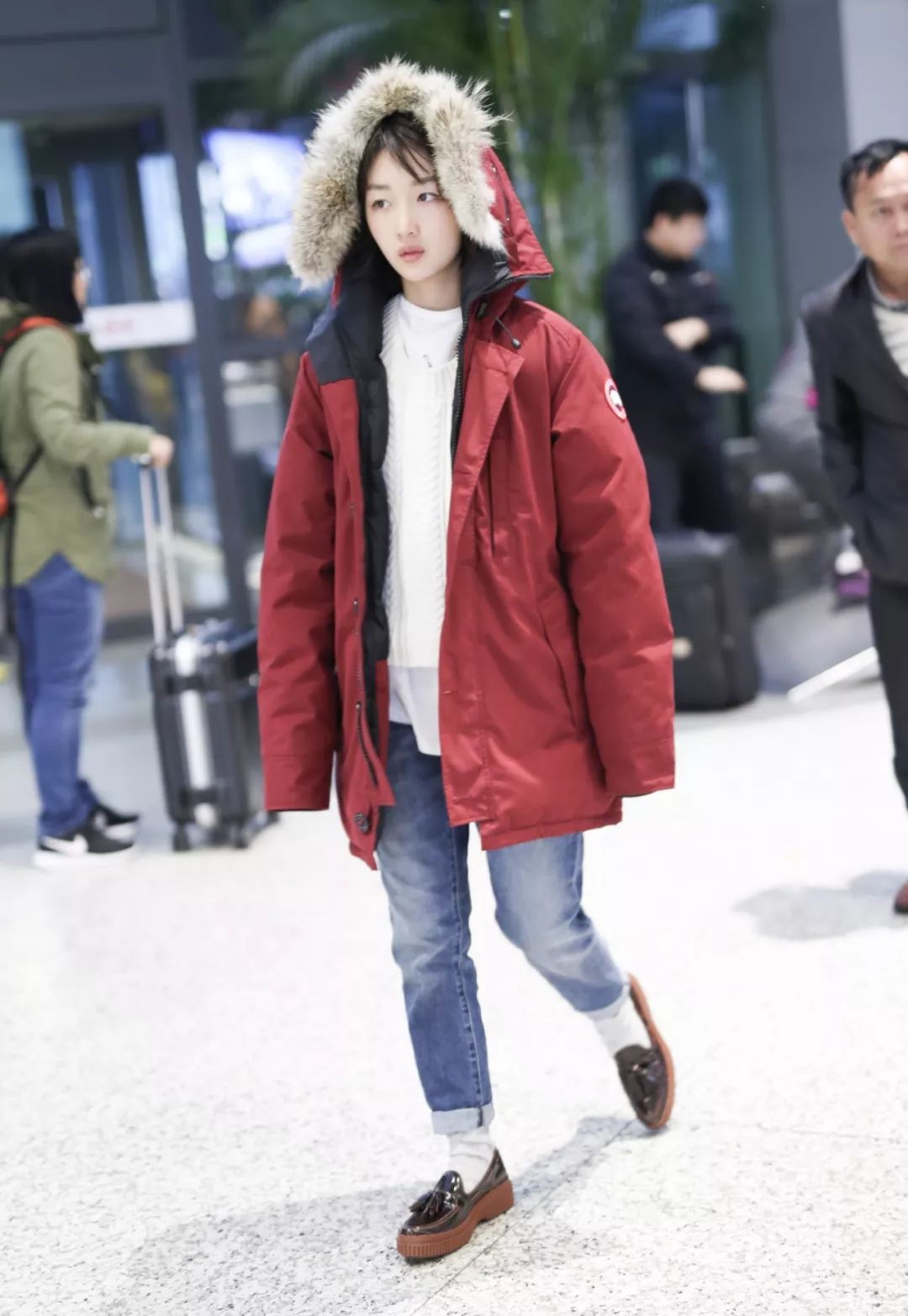 周冬雨变美女,周冬雨变好看了