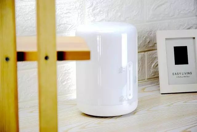 米家床头灯测评,米家床头灯灯泡测评