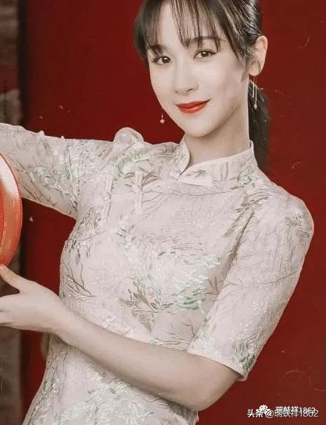 520送她一束玫瑰花,520送女朋友的旗袍