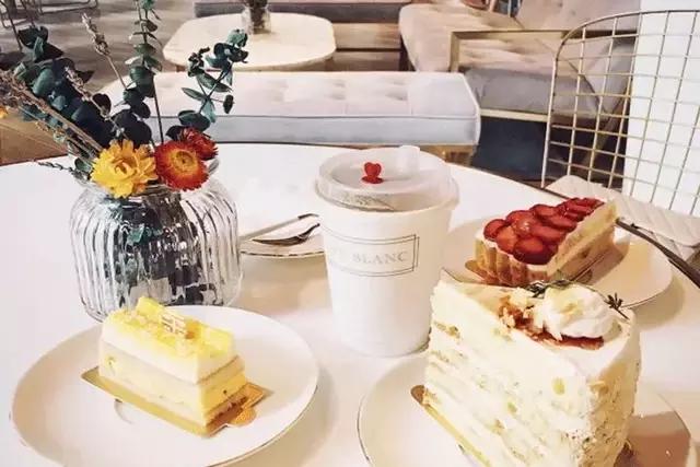 海派轻奢风格露台餐厅,低调轻奢露台餐厅