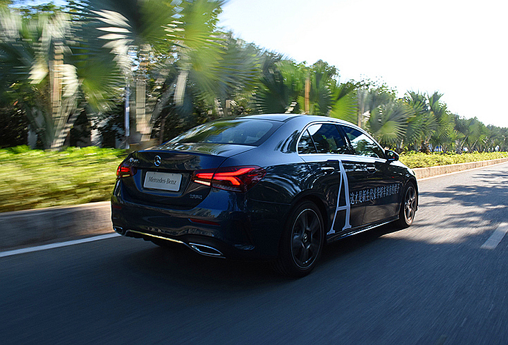 奔驰a200l试驾感受最新,全新奔驰a200l试驾