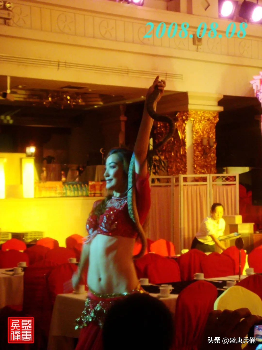 乌鲁木齐二道桥大巴扎民族风情,乌市二道桥国际大巴扎开街仪式