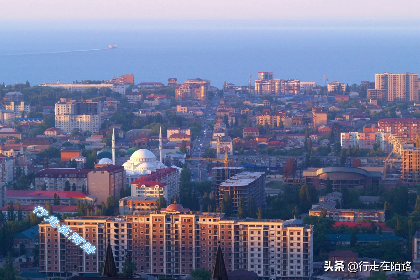 俄罗斯人均收入为什么那么低,俄罗斯真实的工资和物价