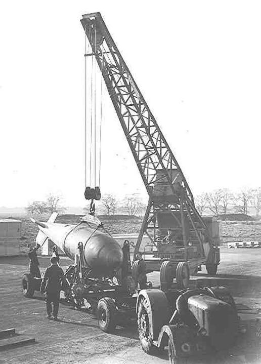 二战美国火箭弹飞机,二战机载火箭弹可以攻击军舰吗