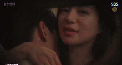 豪门、三角恋、车祸，隔着屏风偷情的狗血剧，这剧上瘾