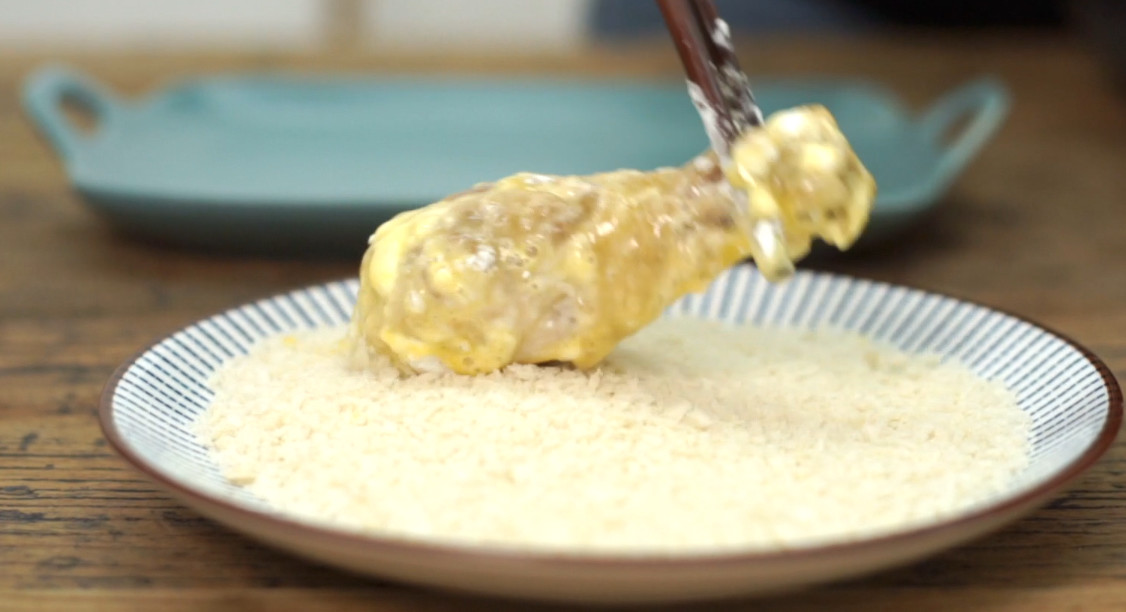 鸡腿裹面粉的做法,好吃的可乐鸡翅和可乐鸡腿怎么做