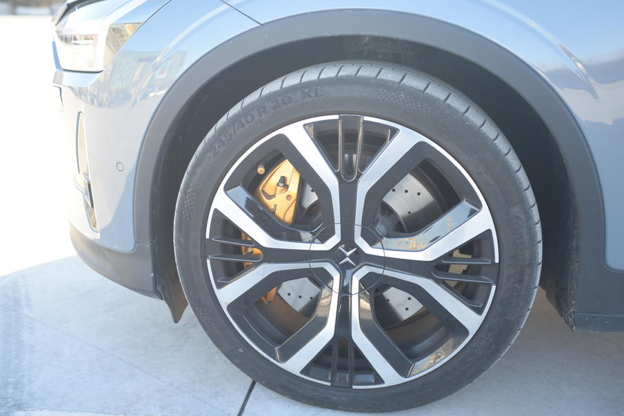 特斯拉新款model3与极星2,特斯拉新款model3和极星2