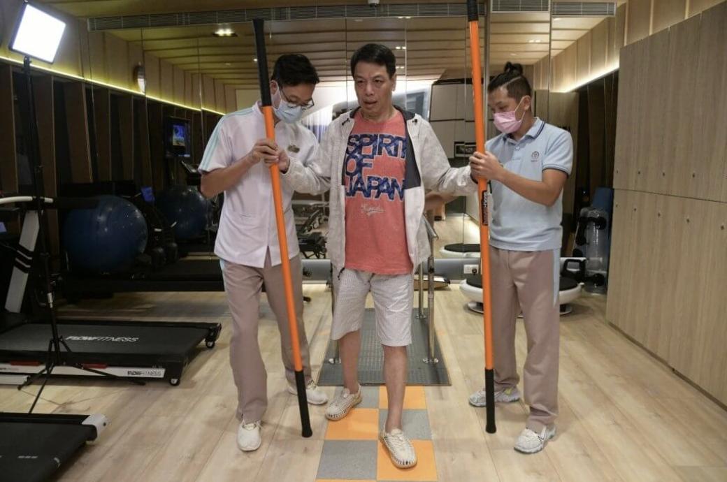 李健仁貌美如花,如花李健仁年轻的时候颜值