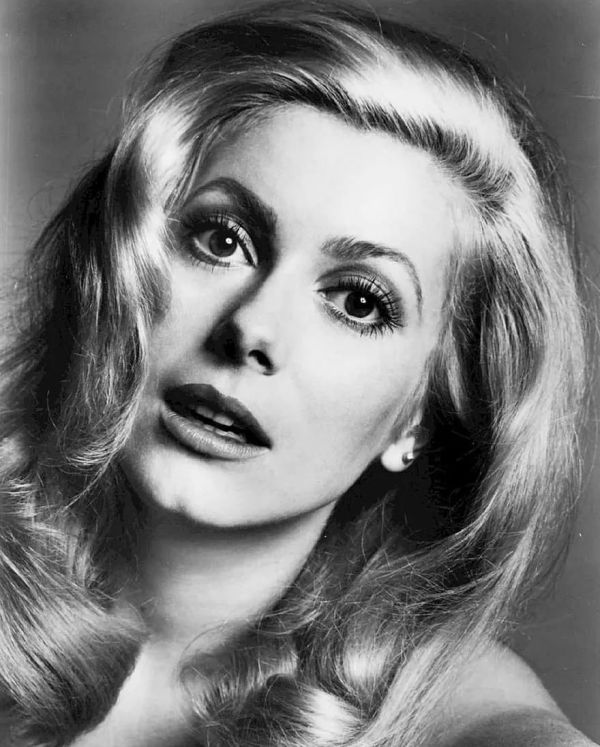 巩俐红毯身材,巩俐身材上热搜