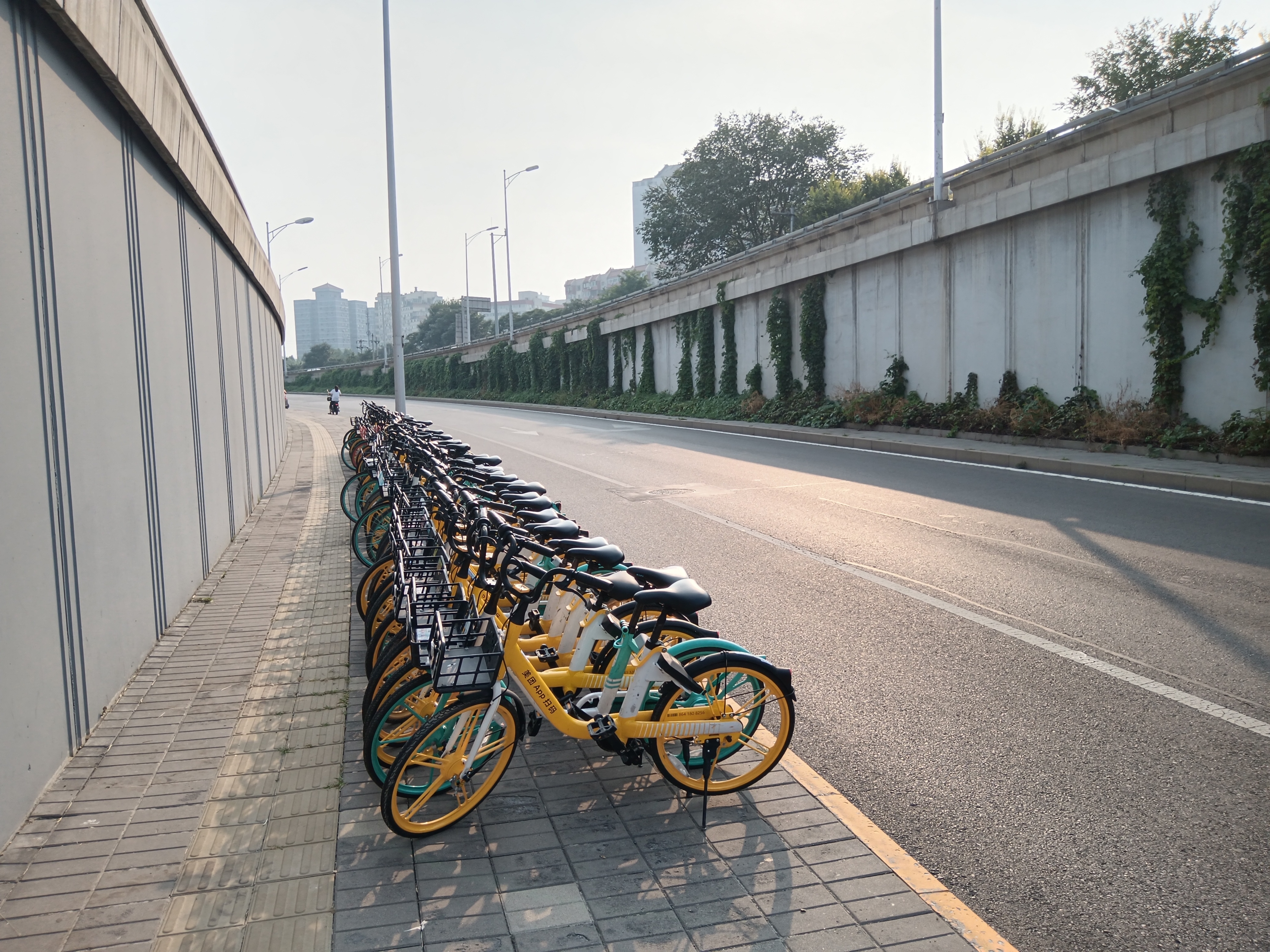 华为畅享20plus和光荣30哪个好,华为畅享20e和光荣play5t对比