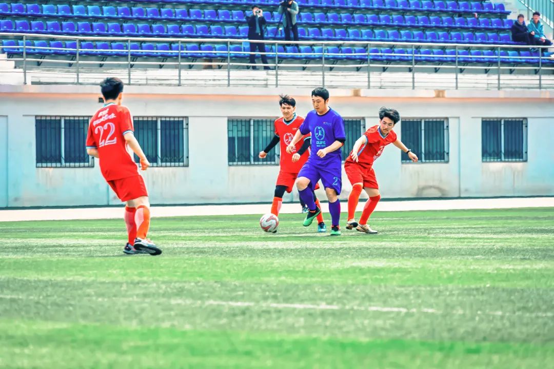 东北财经大学举办“献礼建*党**百年”东北财经大学第五届大学生体育文化节开幕式暨“东财杯”师生足球友谊赛