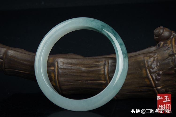 玉手镯的价格一般是多少,普通玉手镯的价格一般多少钱