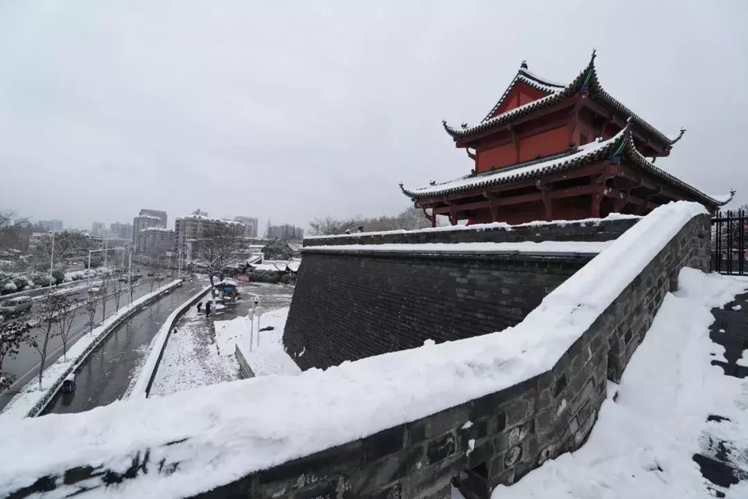 武汉发布暴雪橙色预警气温,武汉特大暴雪最新消息