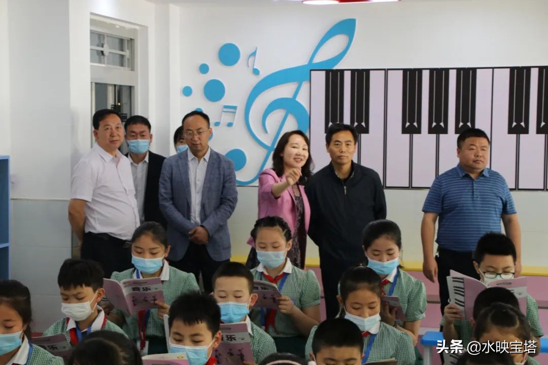 帮扶一所学校助力一个梦想