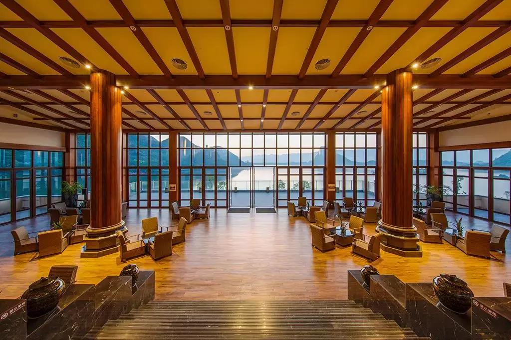 广东旅游景点游乐场玻璃桥,仙女山旅游攻略溶洞