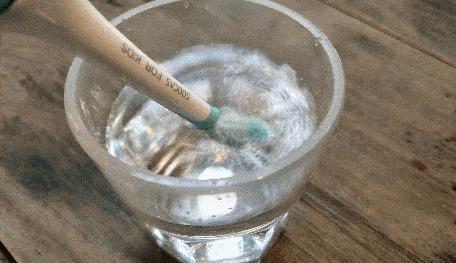 如何挑选适合自己的电动牙刷,如何挑选正确的电动牙刷