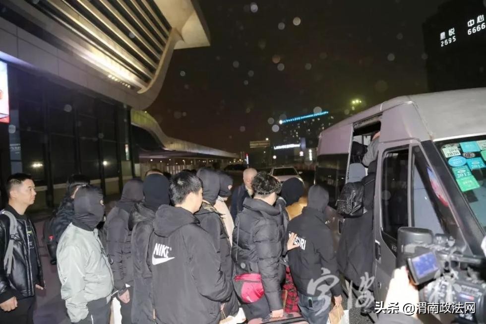 宁波女子刚投64万，就被踢出“炒股高手群”！可怕的事开始了