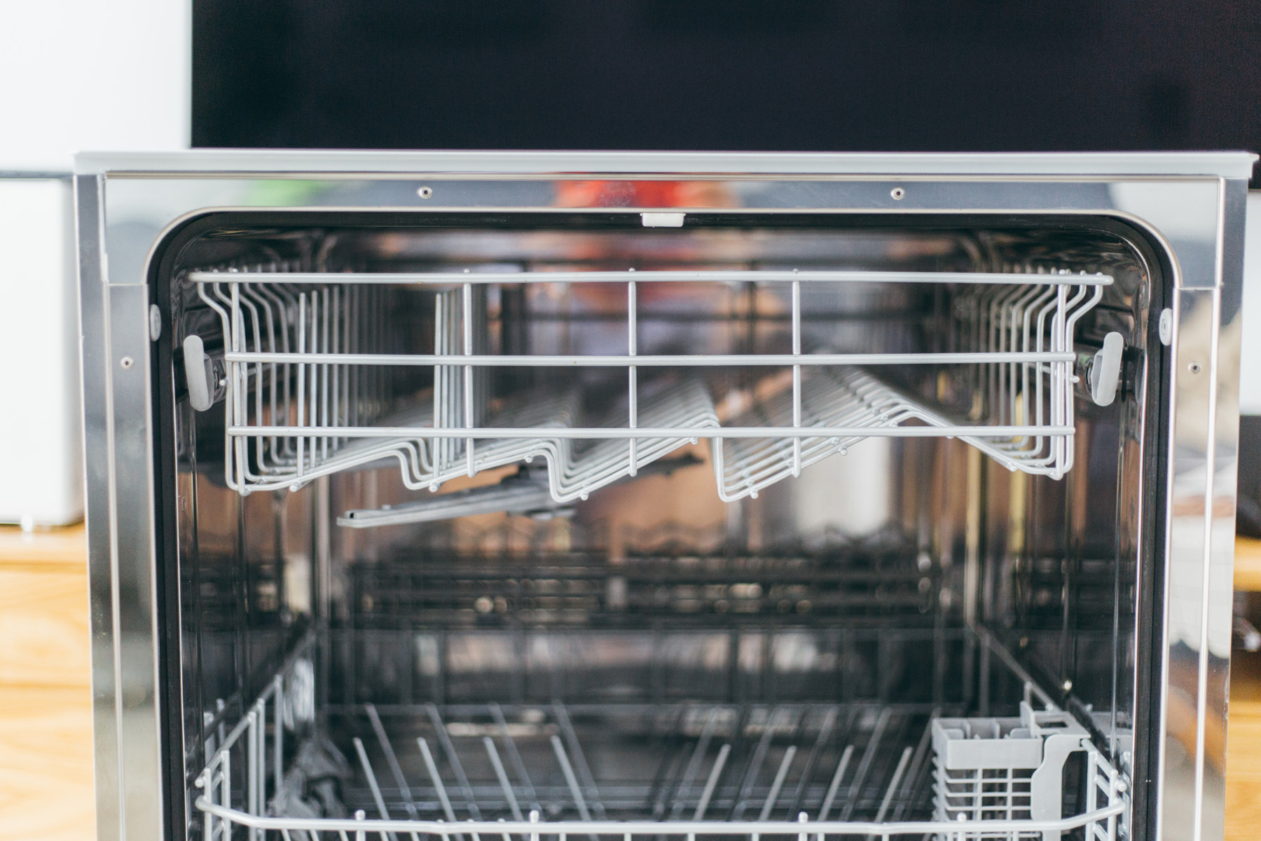 西门子嵌入式洗碗机怎么样拆装,嵌入式西门子洗碗机安装效果