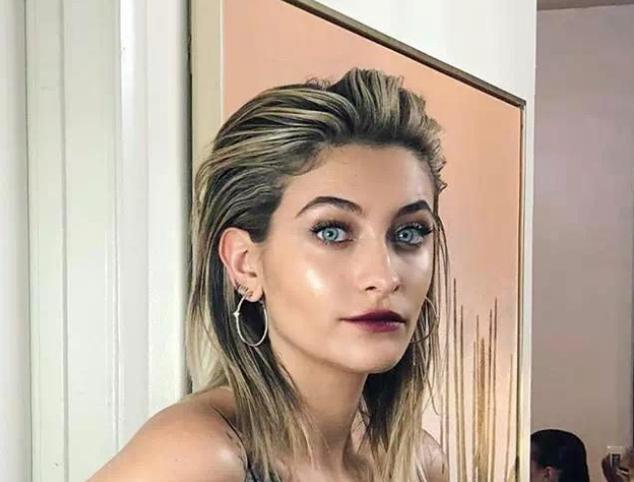 迈克尔杰克逊的第三个孩子现状,迈克尔杰克逊的儿女现状