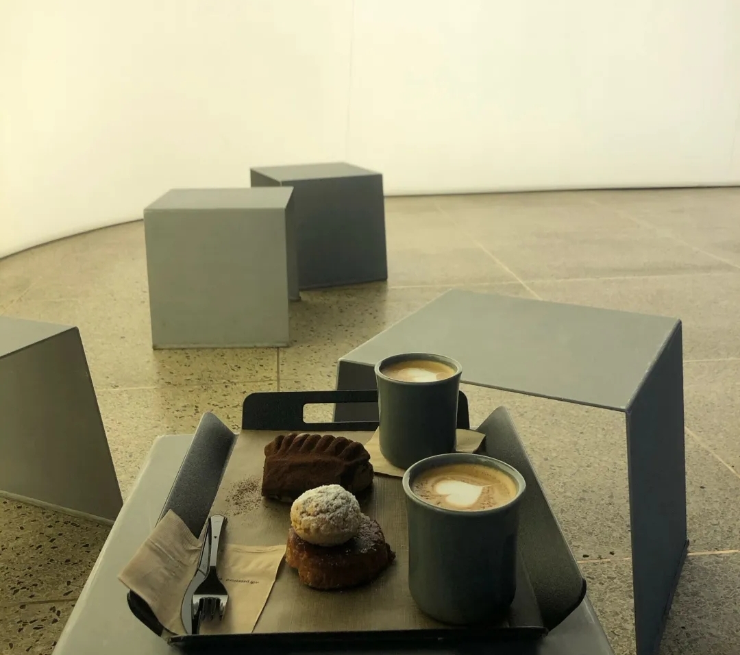 韩国网红设计师，把旧厂房改导致咖啡烘焙店，开这样的店真幸福