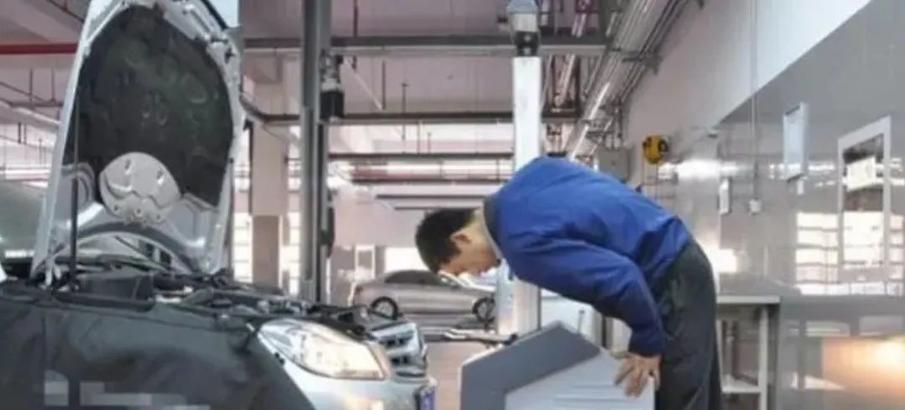 新买奔驰车有臭味怎么解决,新买奔驰车出现问题怎么处理