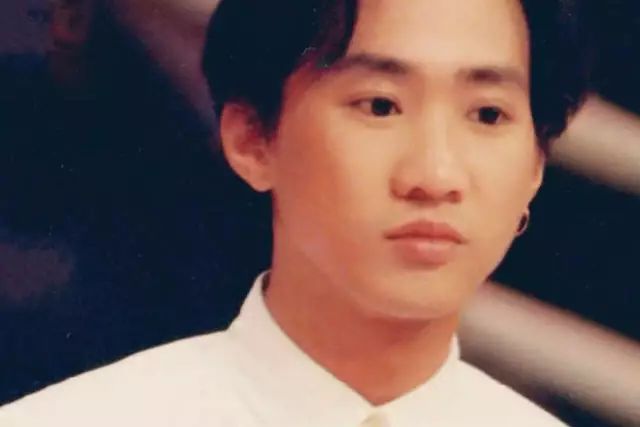 纵使世间千万曲人间再无黄家驹,世间纵有千万曲人间再无黄家驹