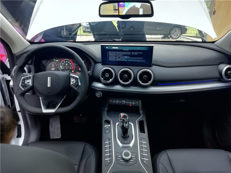 weyvv5裸车感受,又一台年轻人之车weyvv5