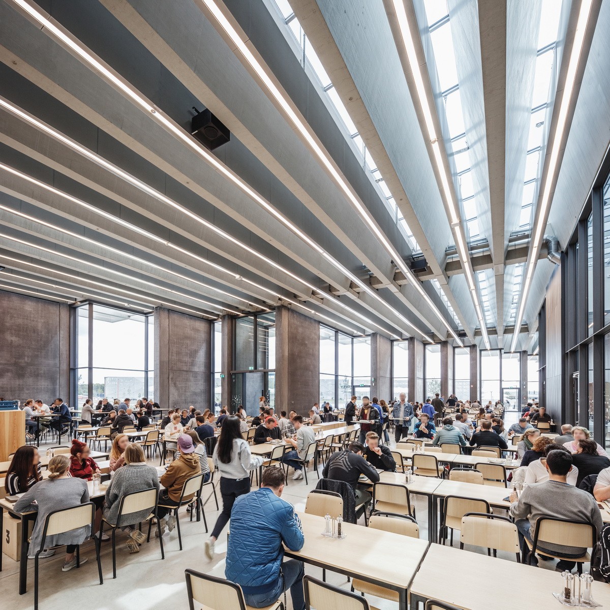 阿迪达斯是美国还是德国,德国阿迪达斯