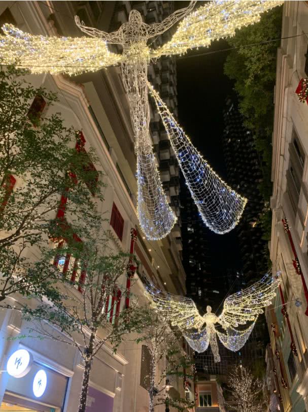 去香港看圣诞树攻略,香港中港城的圣诞树