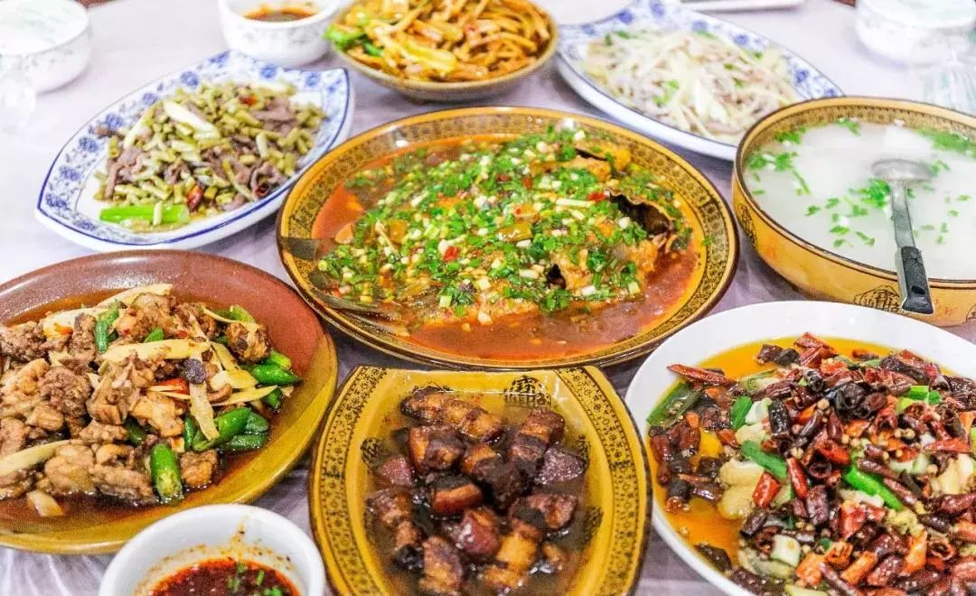 吃遍重庆100家苍蝇馆子,重庆解放碑附近苍蝇馆子前十名